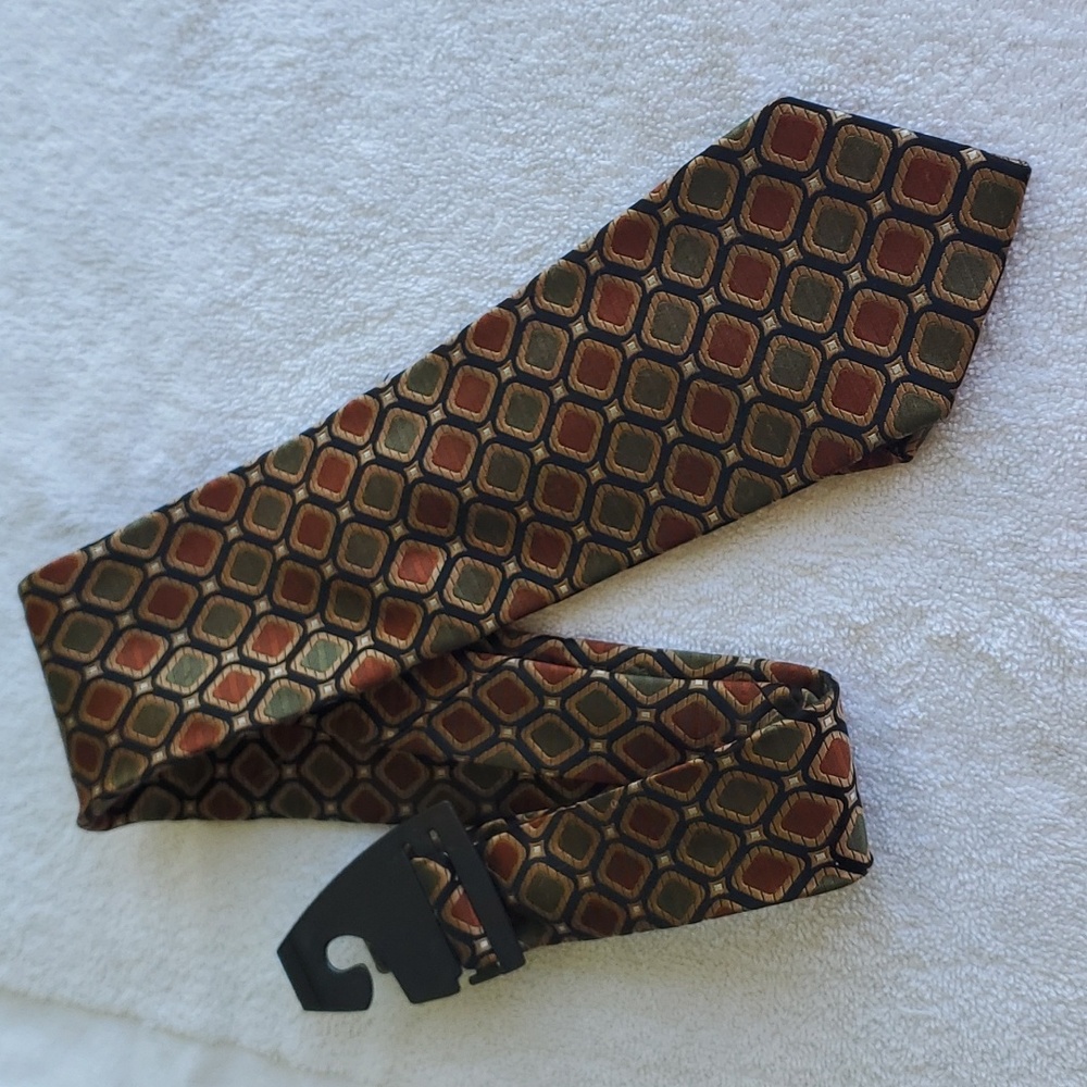 Ferucci Tie🌼